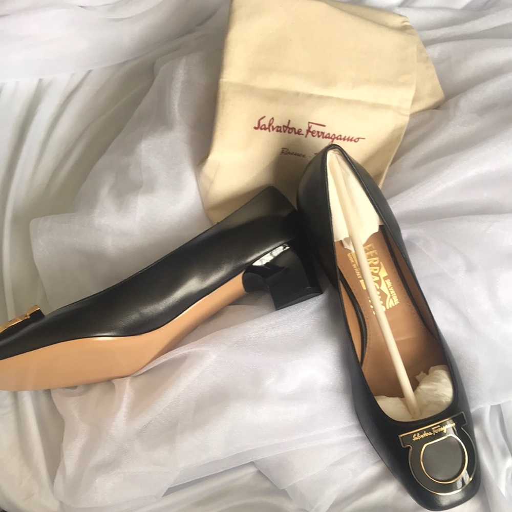 Salvatore Ferragamo black patent leather heal.